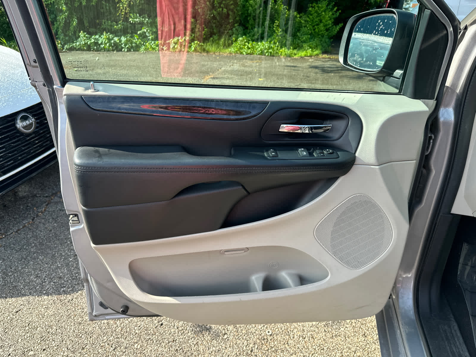 Thumbnail: 2017 Dodge Grand Caravan - 11