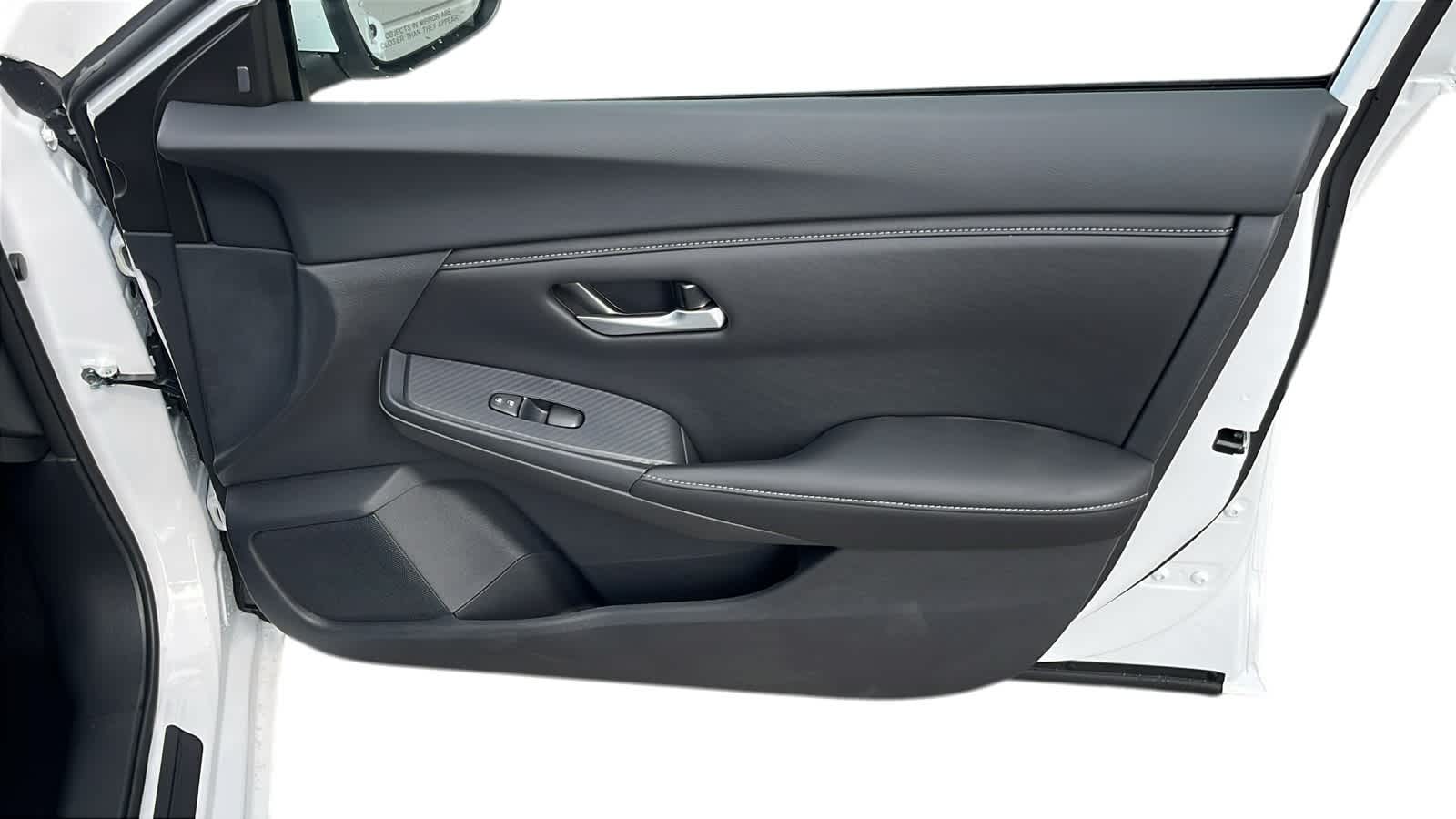 Thumbnail: 2025 Nissan Sentra - 5