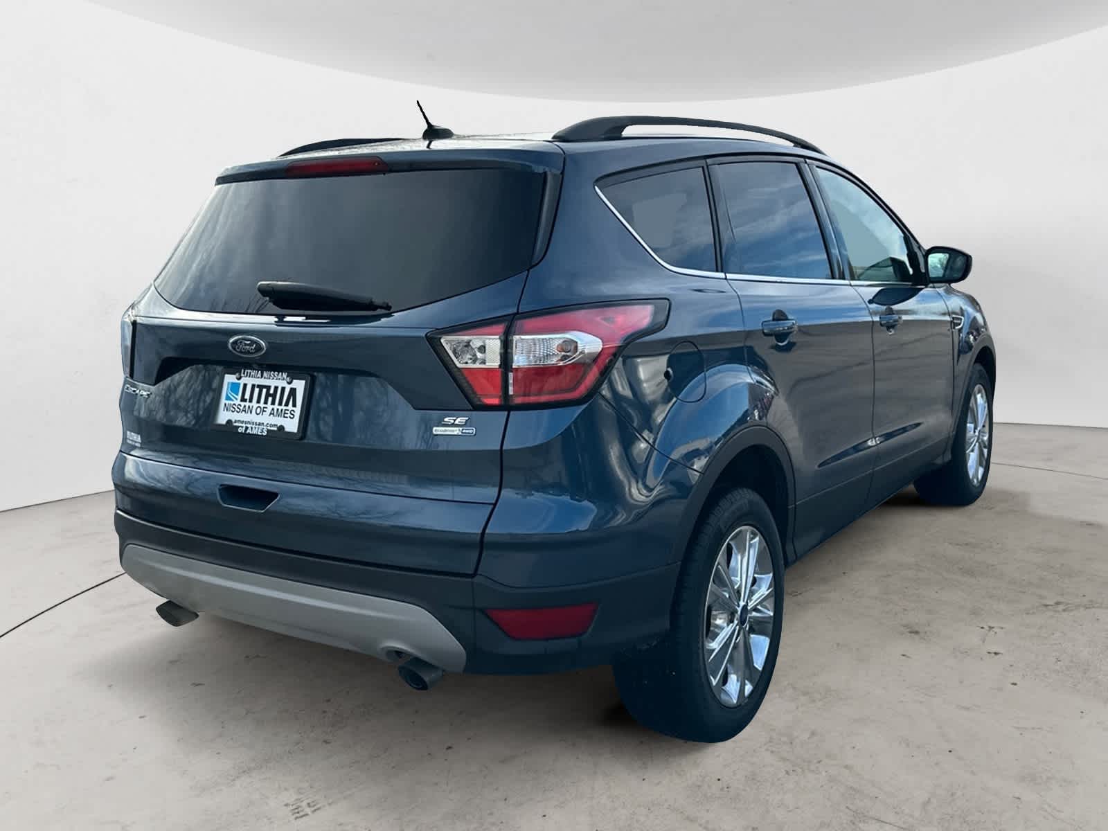 Thumbnail: 2018 Ford Escape - 3