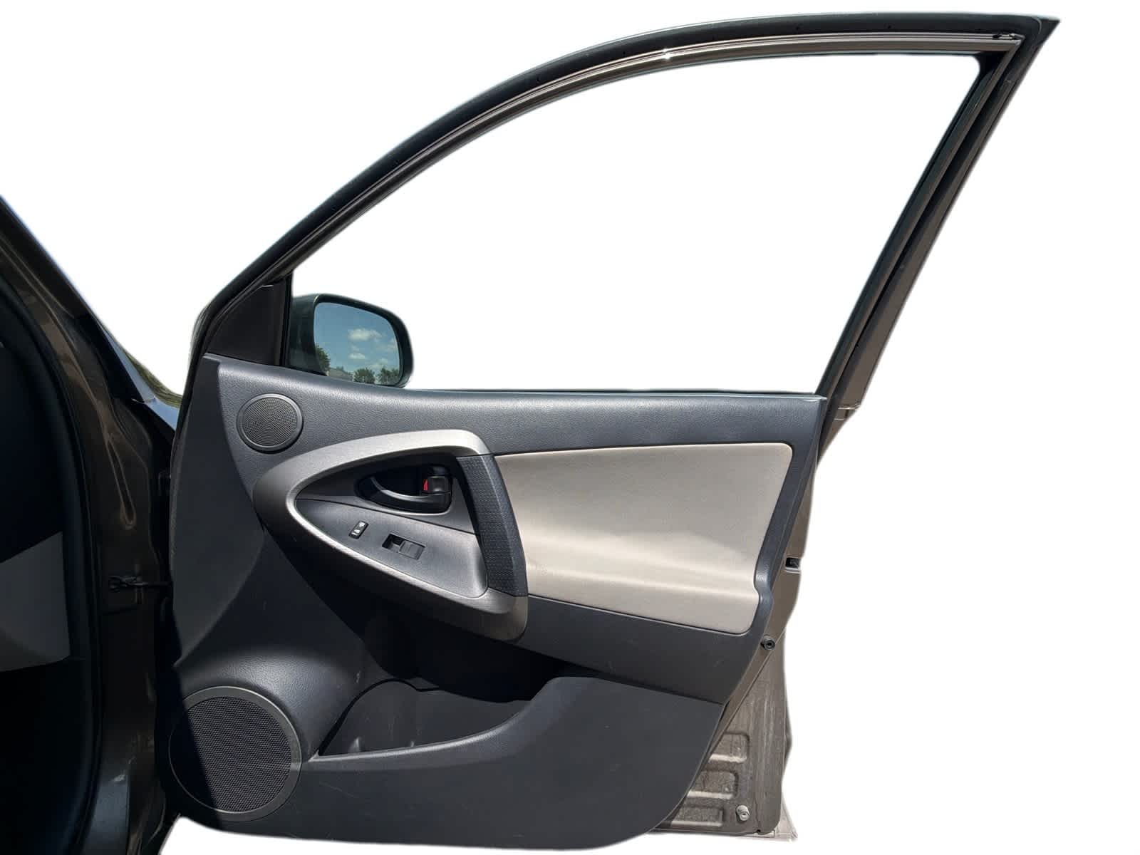 Thumbnail: 2011 Toyota RAV4 - 7