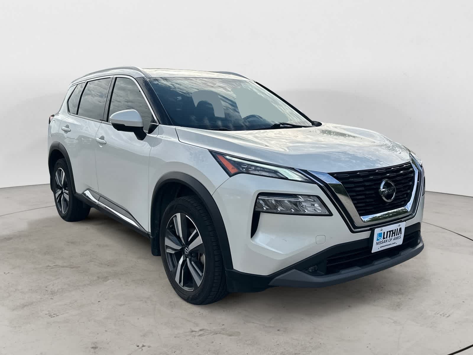 Thumbnail: 2021 Nissan Rogue - 4