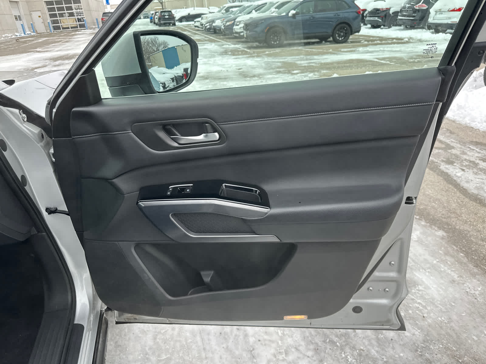 Thumbnail: 2022 Nissan Pathfinder - 7