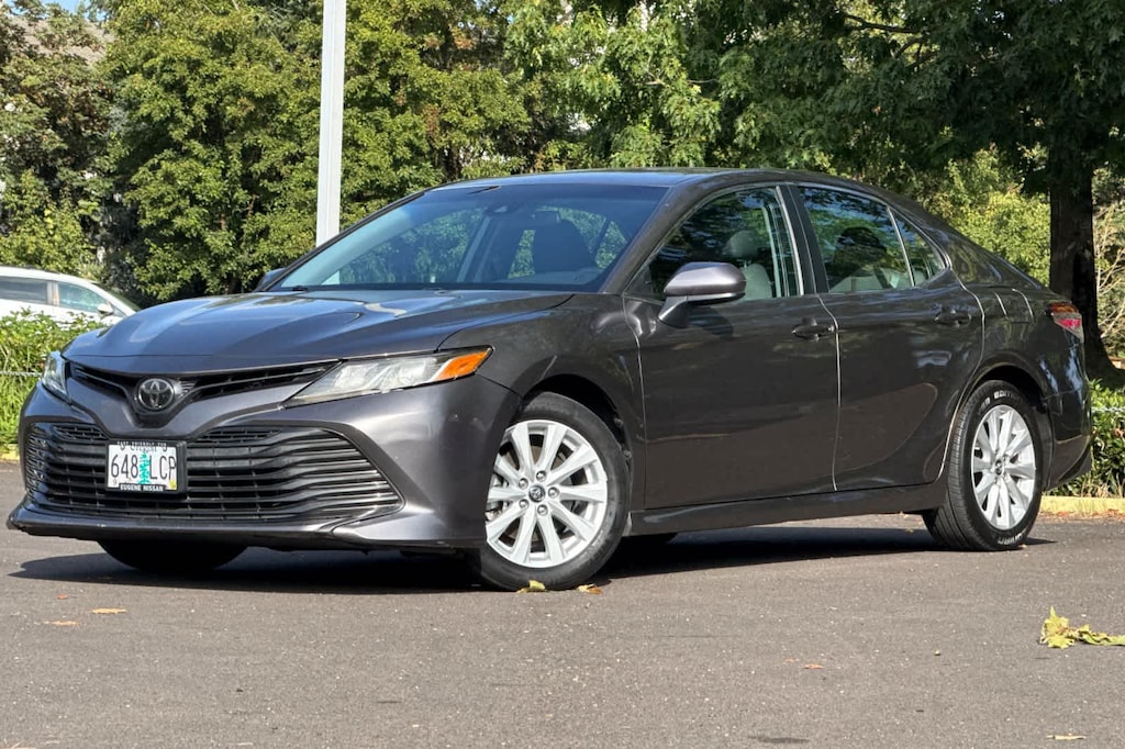 Used 2018 Toyota Camry LE Sedan