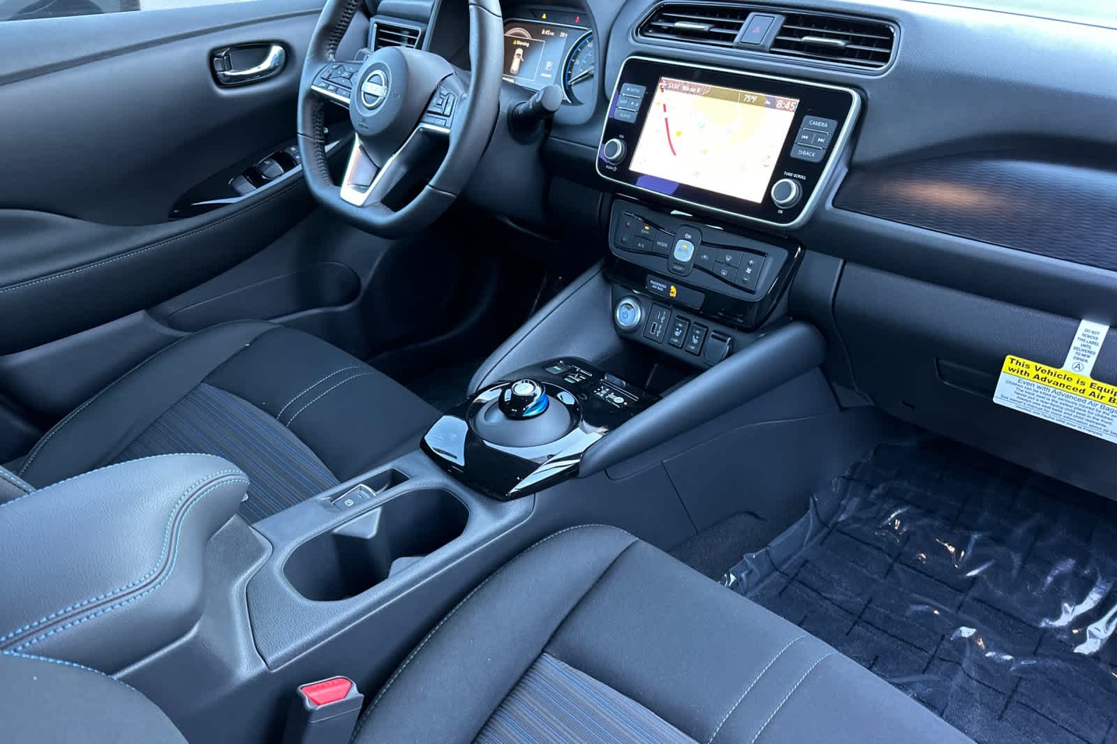 Thumbnail: 2025 Nissan Leaf - 16