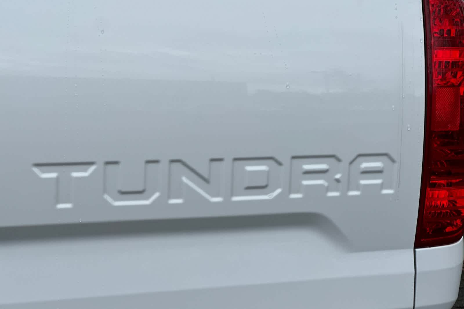 Thumbnail: 2016 Toyota Tundra - 25