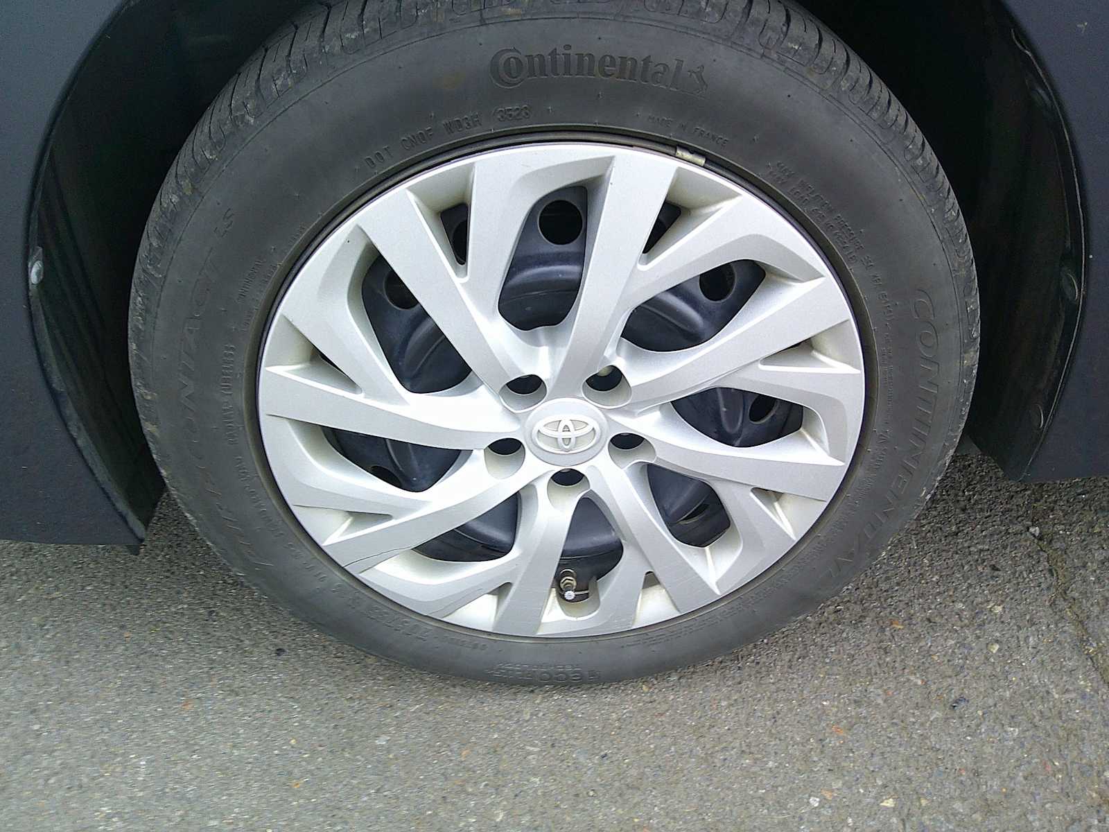 Thumbnail: 2017 Toyota Corolla - 10