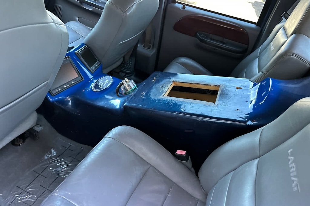 Used 2006 Ford F-350 Truck Crew Cab