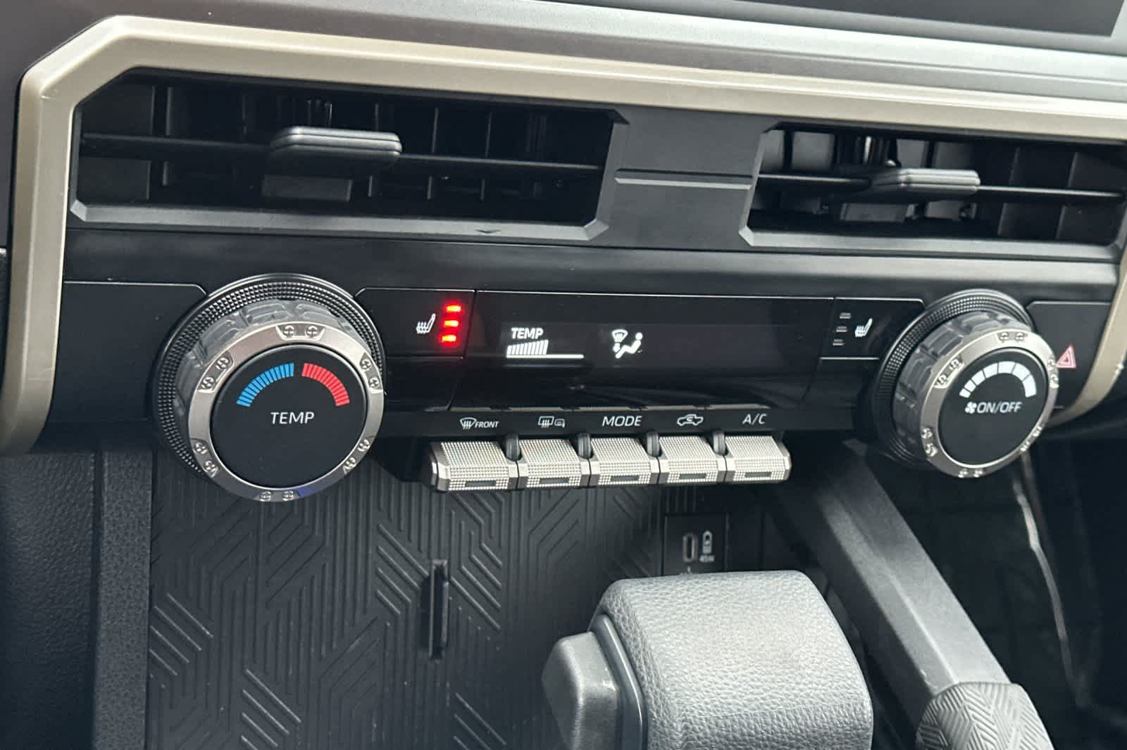 Thumbnail: 2024 Toyota Tacoma - 19