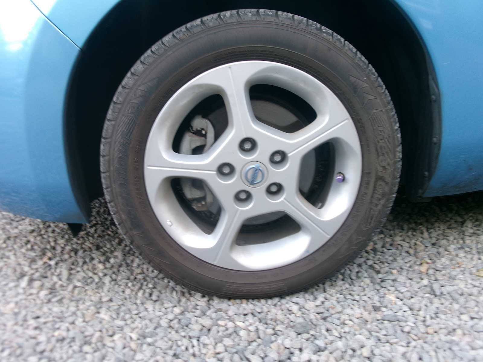 Thumbnail: 2012 Nissan Leaf - 9
