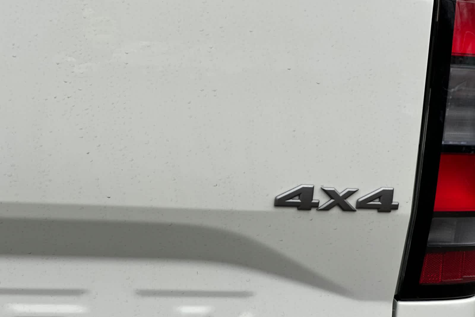 Thumbnail: 2026 Nissan Frontier - 24