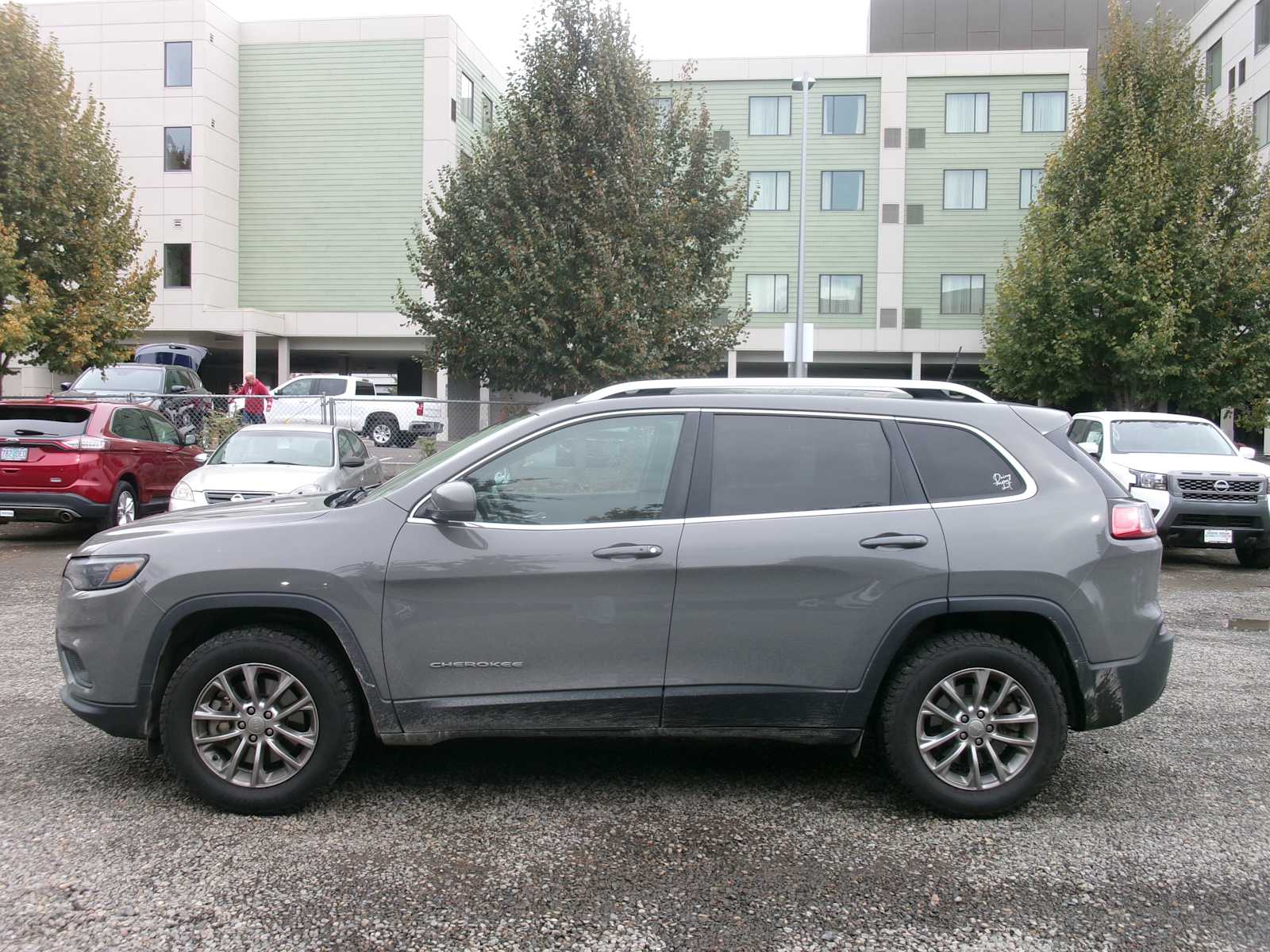 Thumbnail: 2019 Jeep Cherokee - 2