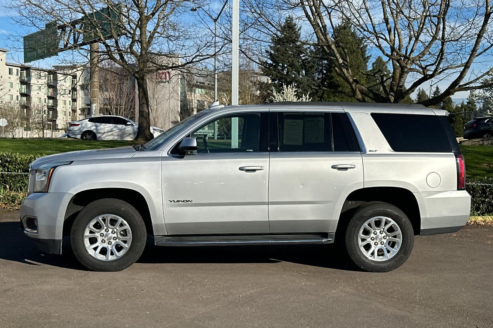 Thumbnail: 2019 GMC Yukon - 5