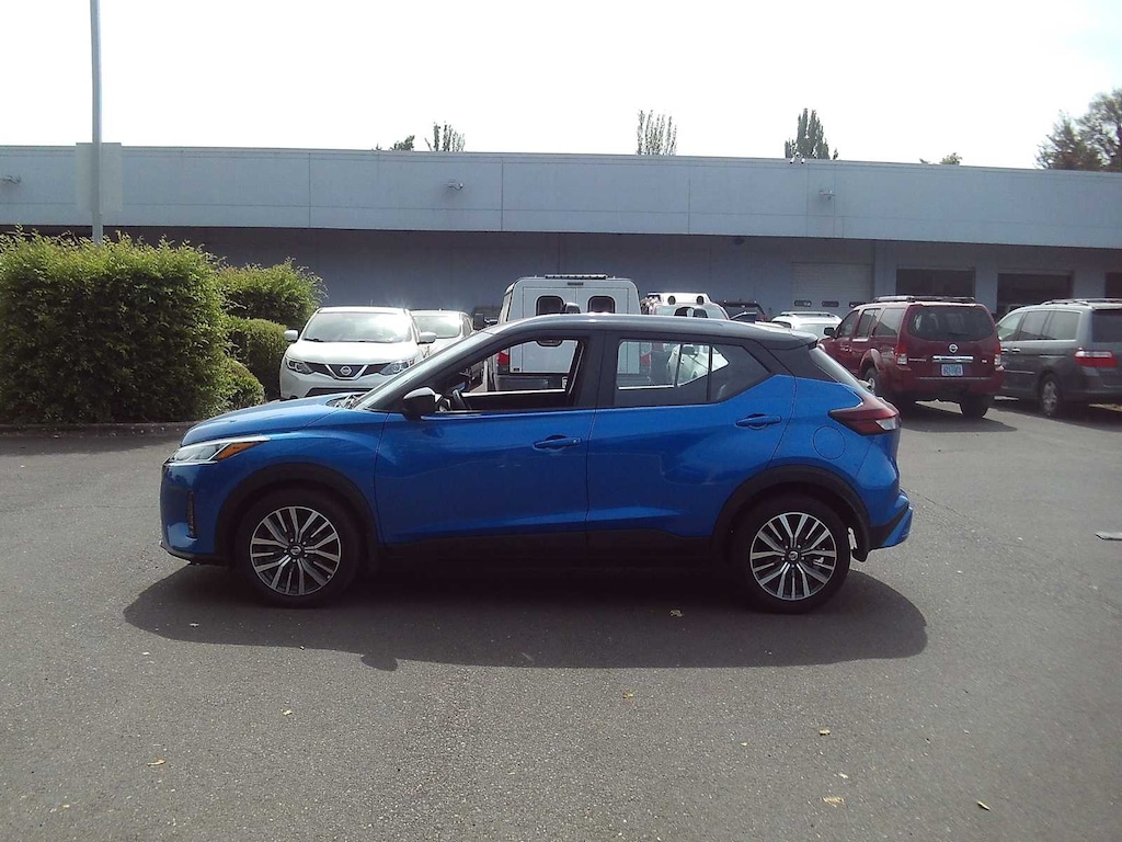 Used 2021 Nissan Kicks SV SUV