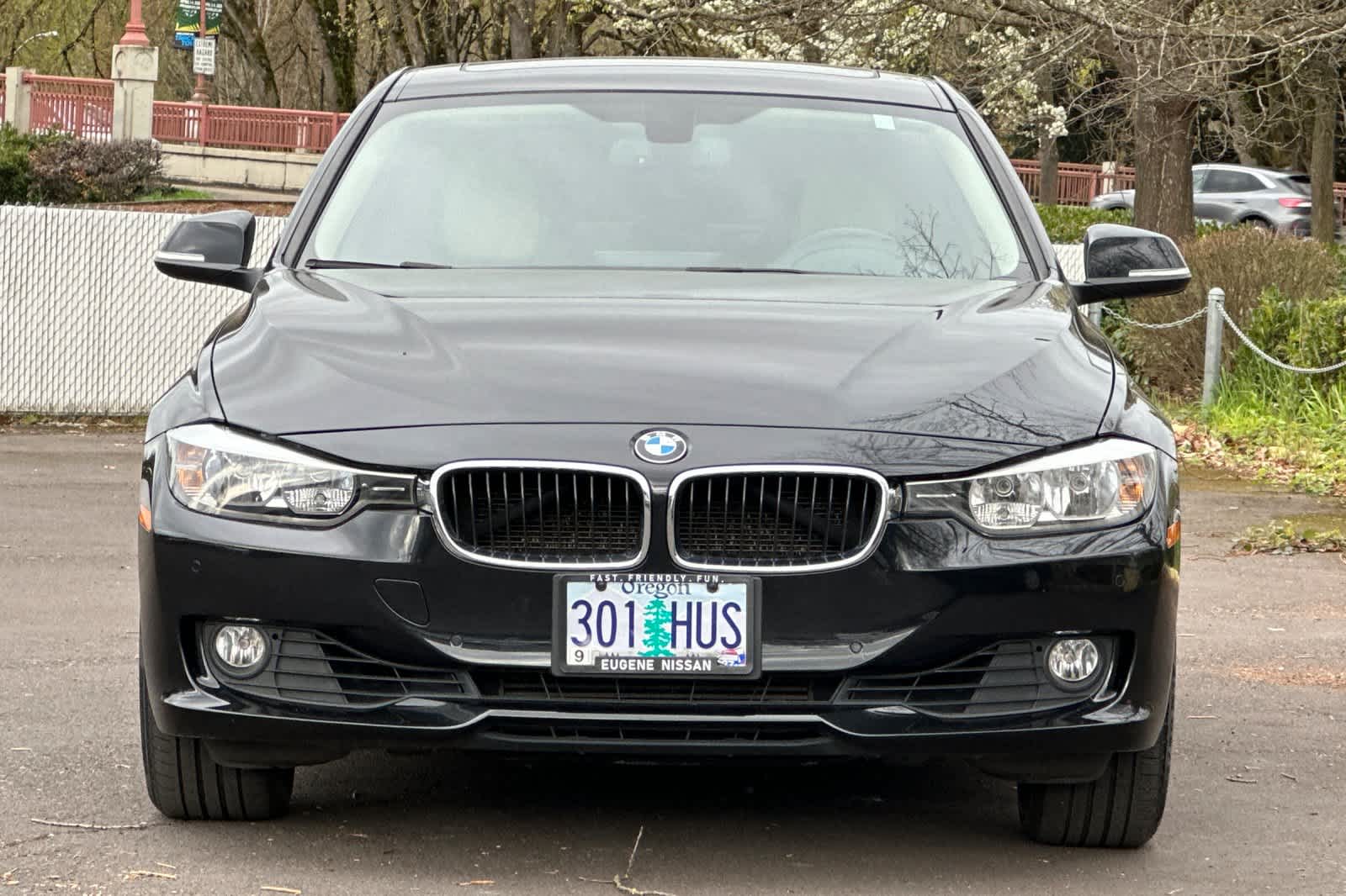 Thumbnail: 2012 BMW 3 Series - 10