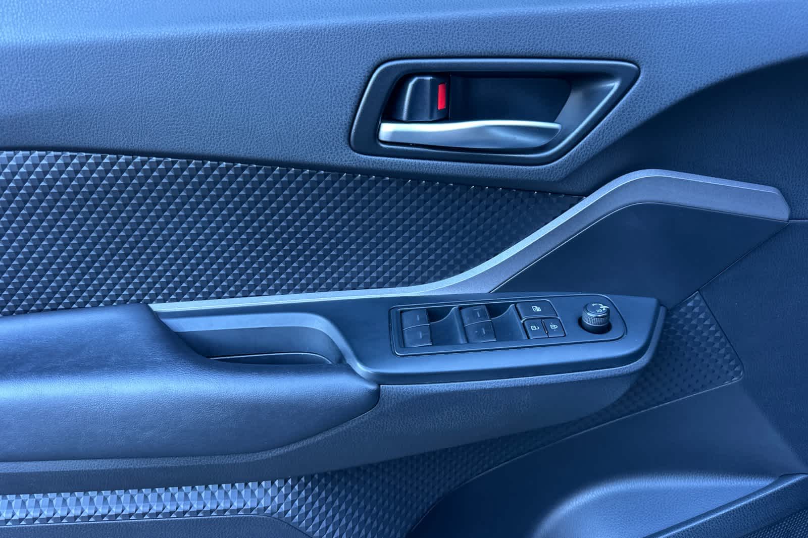 Thumbnail: 2021 Toyota C-HR - 12