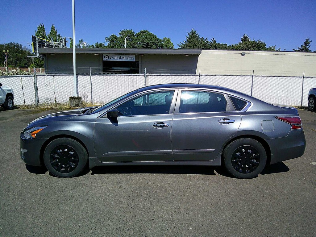 Used 2014 Nissan Altima 2.5 S Sedan