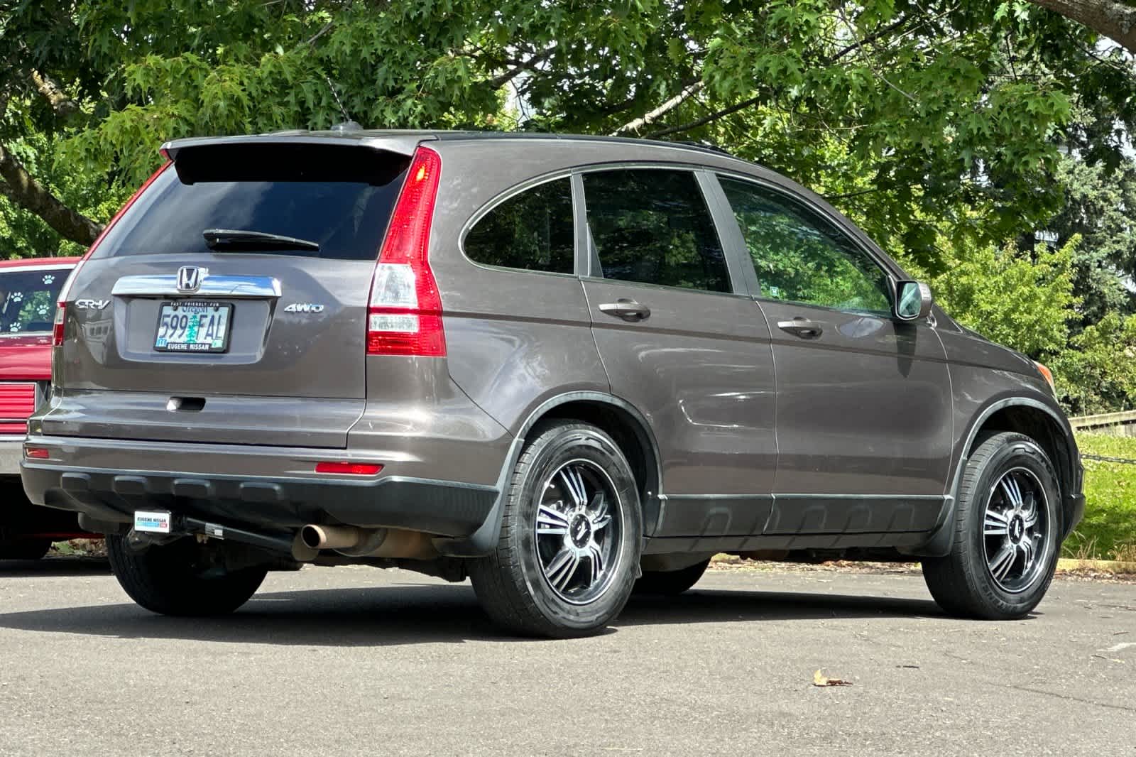 Used 2011 Honda CR-V EX-L with VIN 5J6RE4H75BL047747 for sale in Eugene, OR