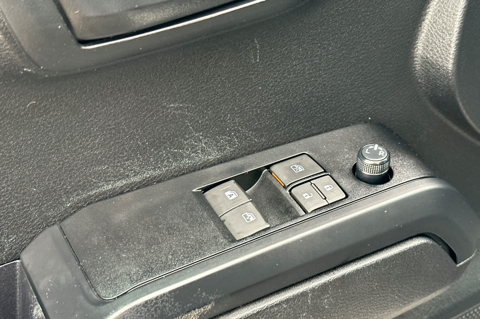 Thumbnail: 2023 Toyota Tacoma - 12