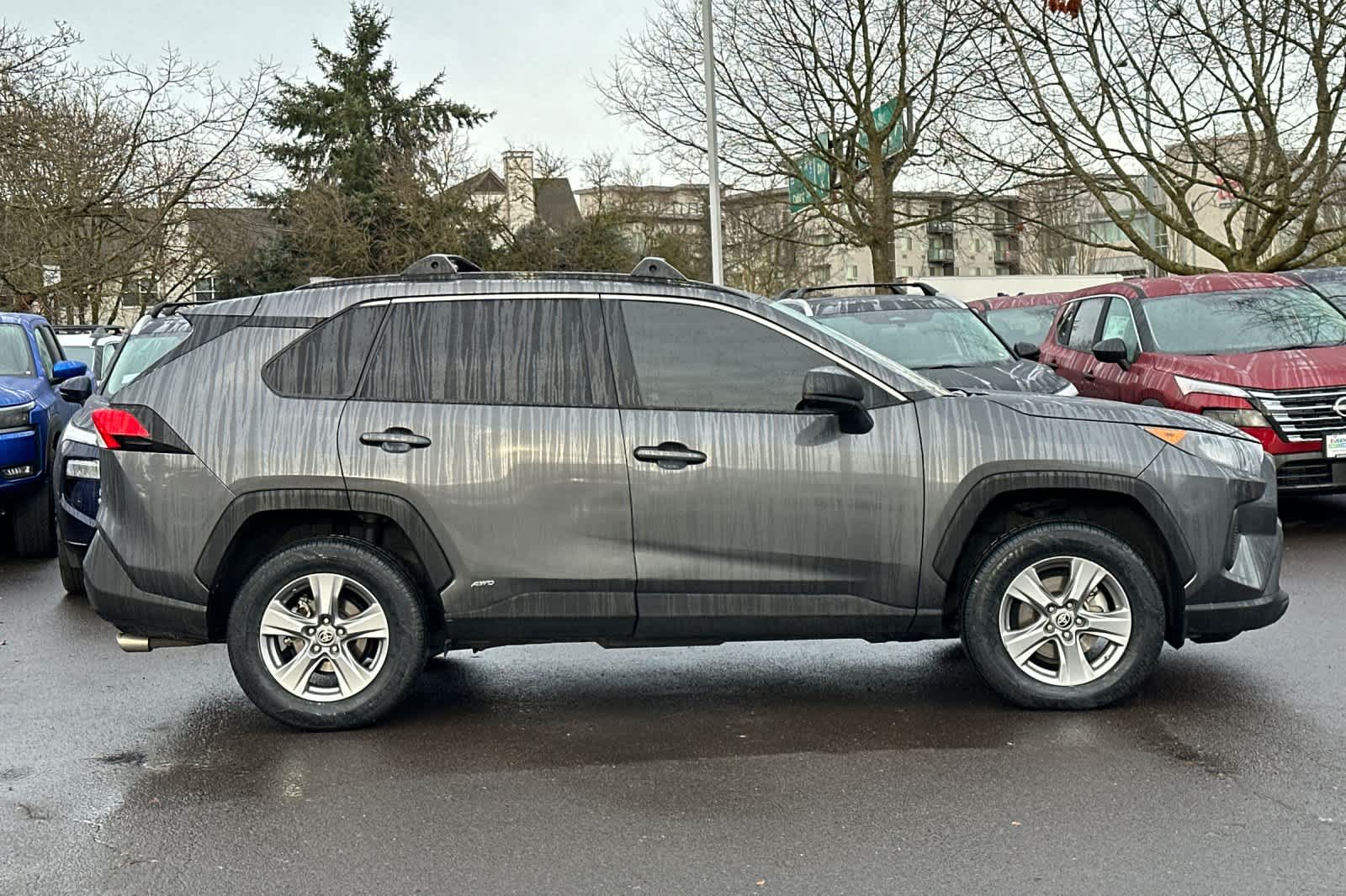 Thumbnail: 2022 Toyota RAV4 - 8