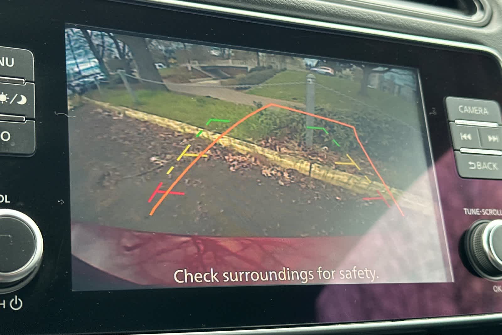 Thumbnail: 2020 Nissan Leaf - 20