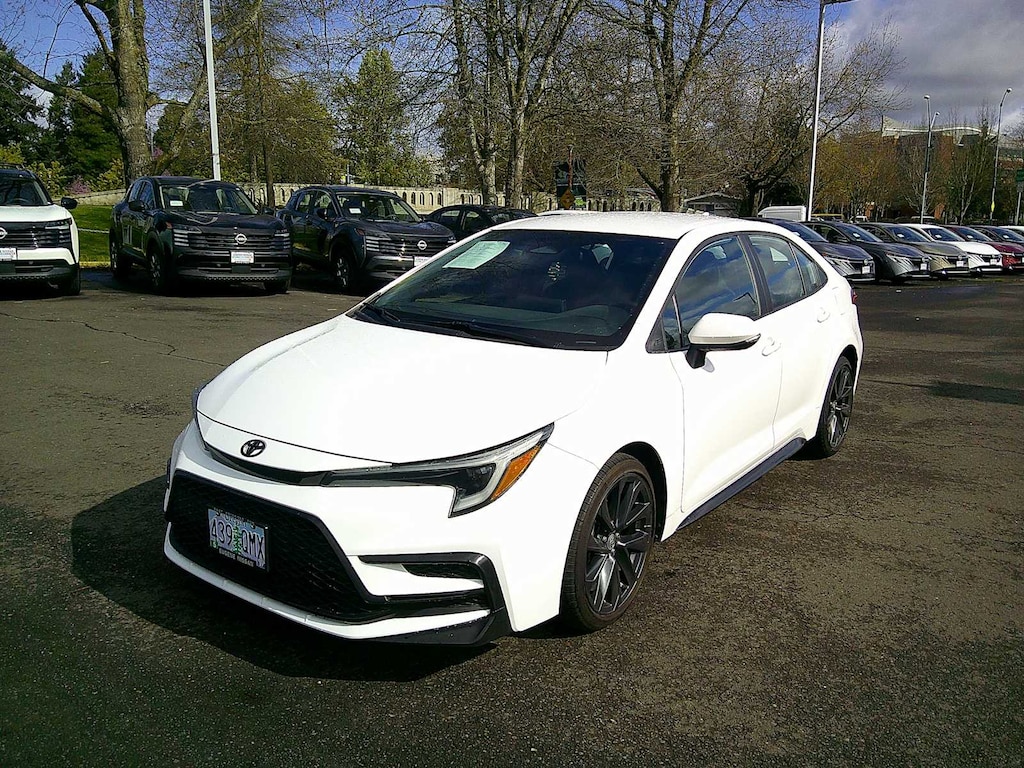 Used 2023 Toyota Corolla SE Sedan