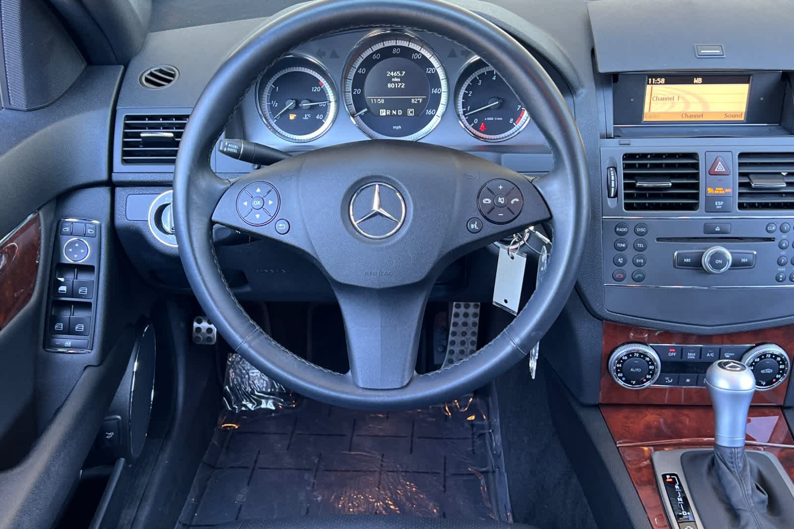 Thumbnail: 2010 Mercedes-Benz C-Class - 14