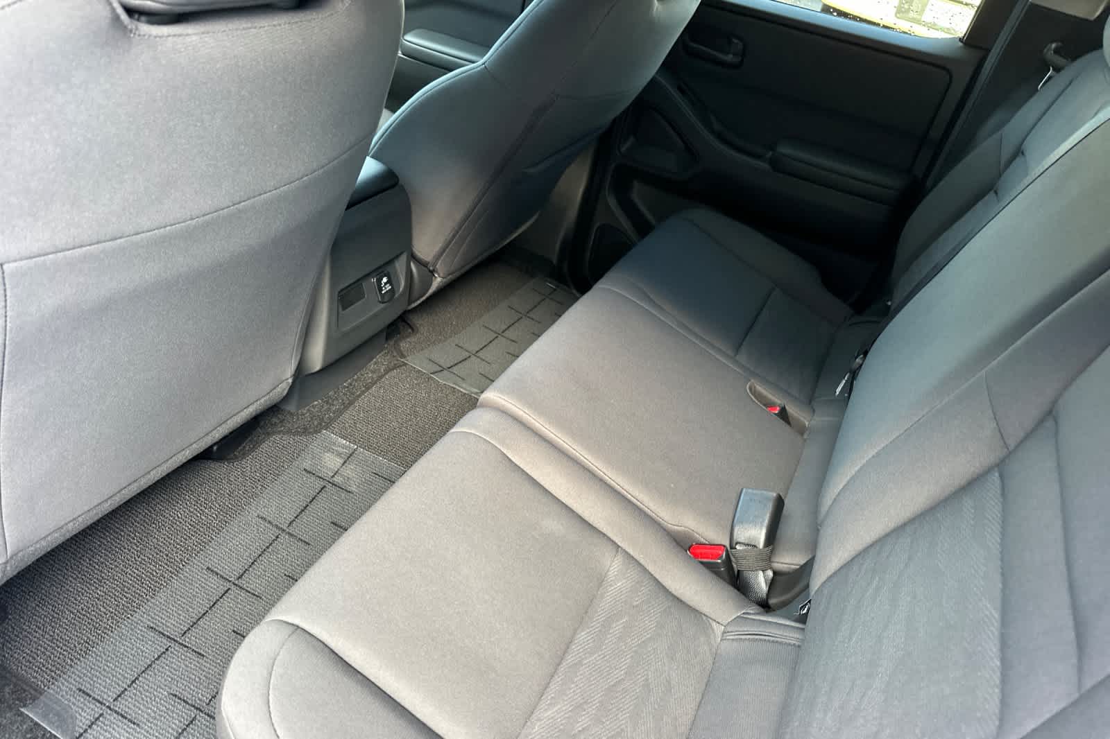 Thumbnail: 2026 Nissan Frontier - 4