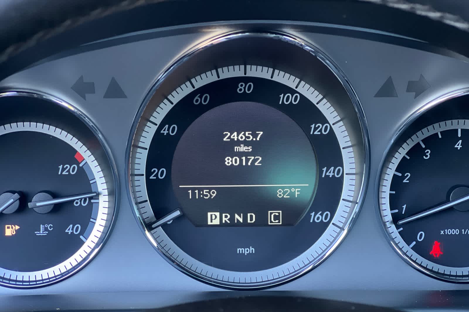 Thumbnail: 2010 Mercedes-Benz C-Class - 22