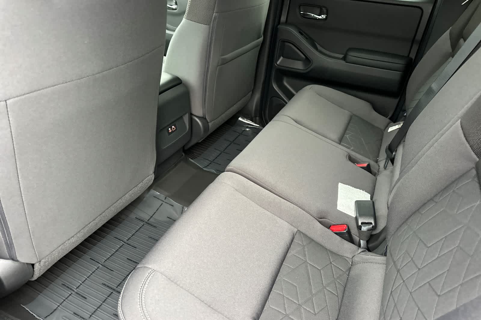 Thumbnail: 2026 Nissan Frontier - 4