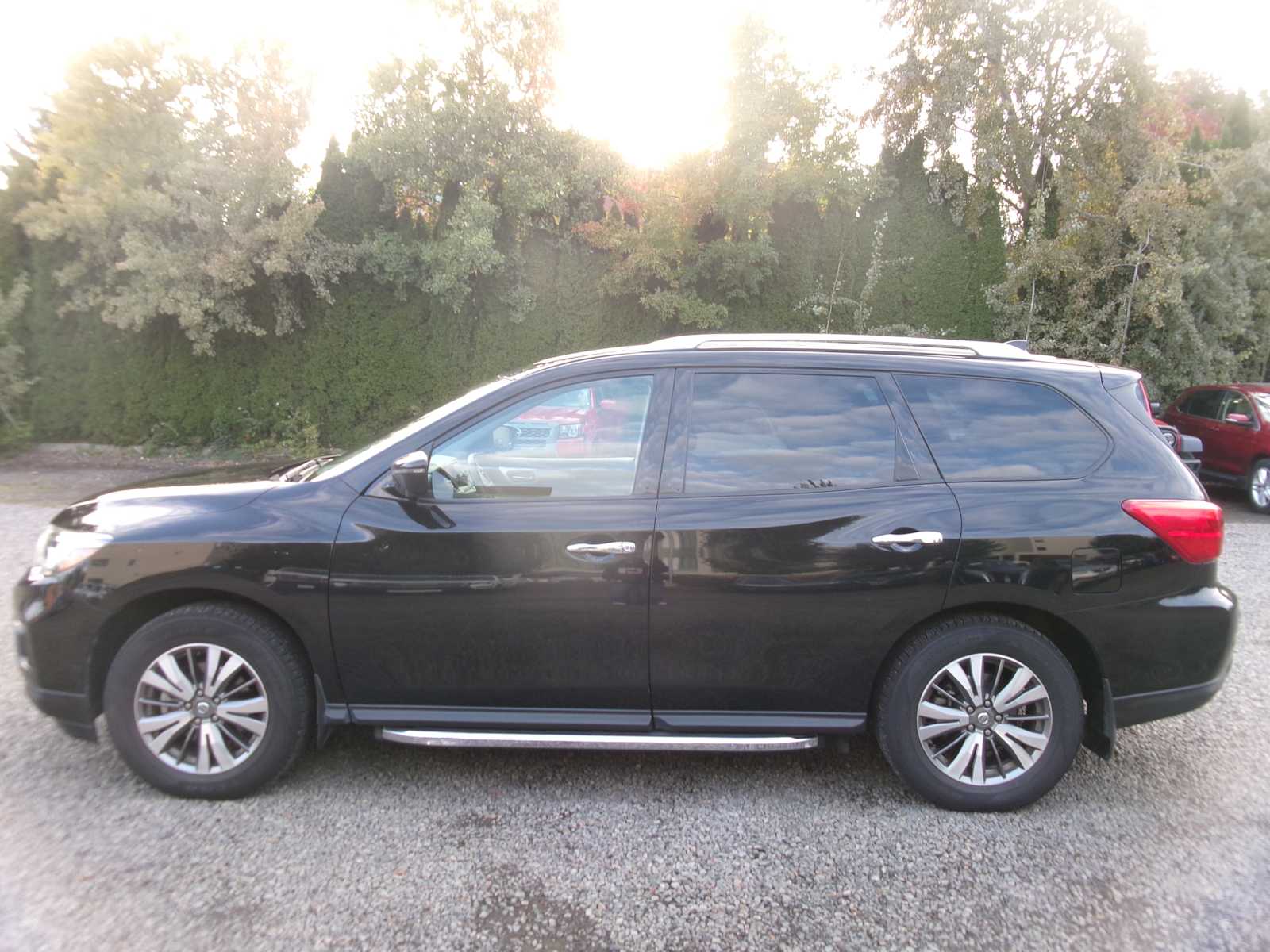 Thumbnail: 2020 Nissan Pathfinder - 2