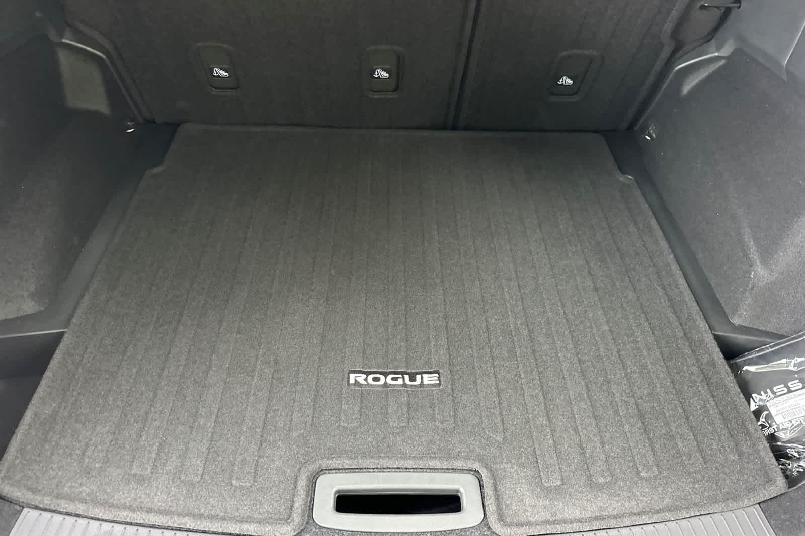 Thumbnail: 2026 Nissan Rogue - 15