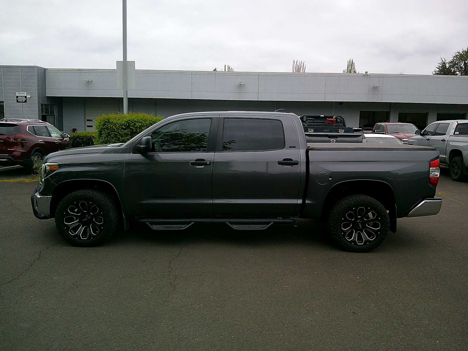 Thumbnail: 2020 Toyota Tundra - 2