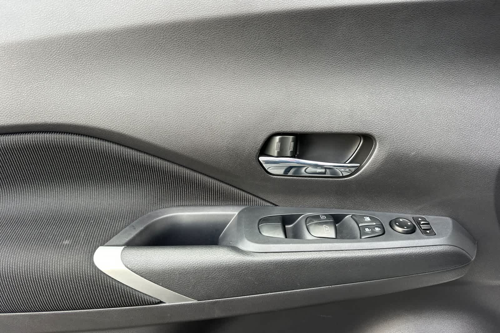 Thumbnail: 2023 Nissan Kicks - 12