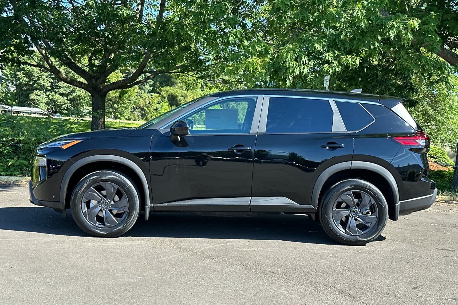 Thumbnail: 2026 Nissan Rogue - 5