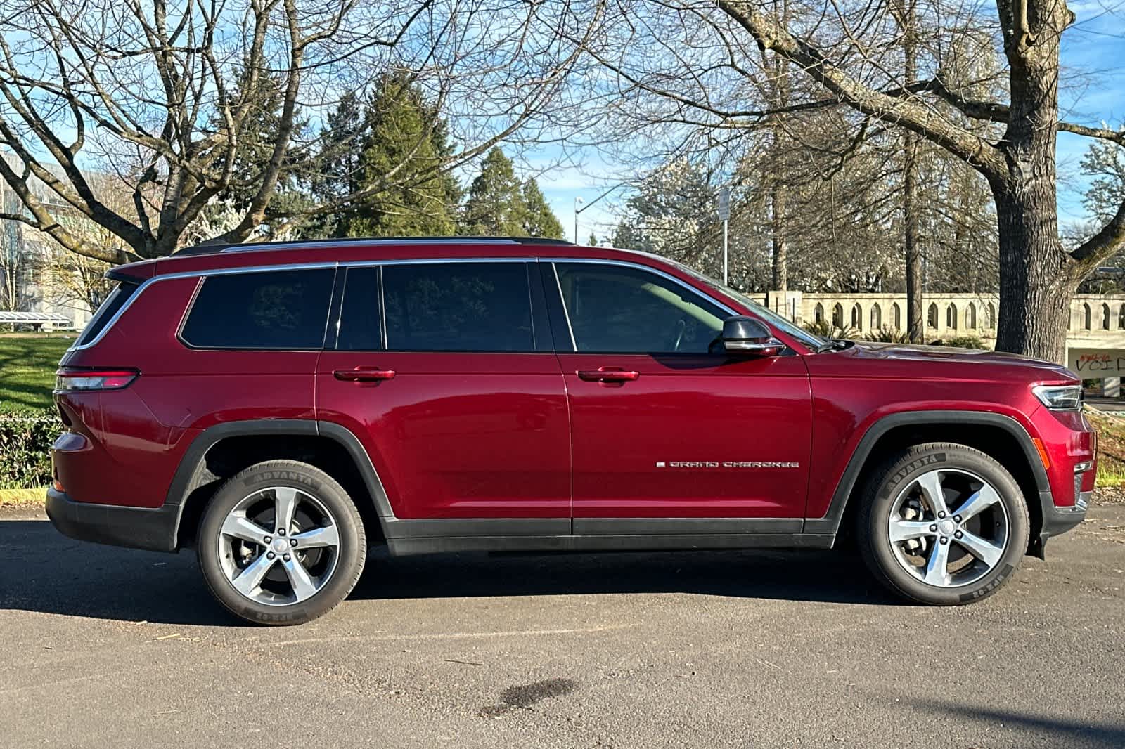 Thumbnail: 2021 Jeep Grand Cherokee L - 8