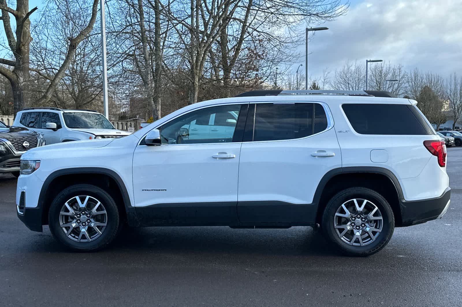 2023 GMC Acadia SLT 5