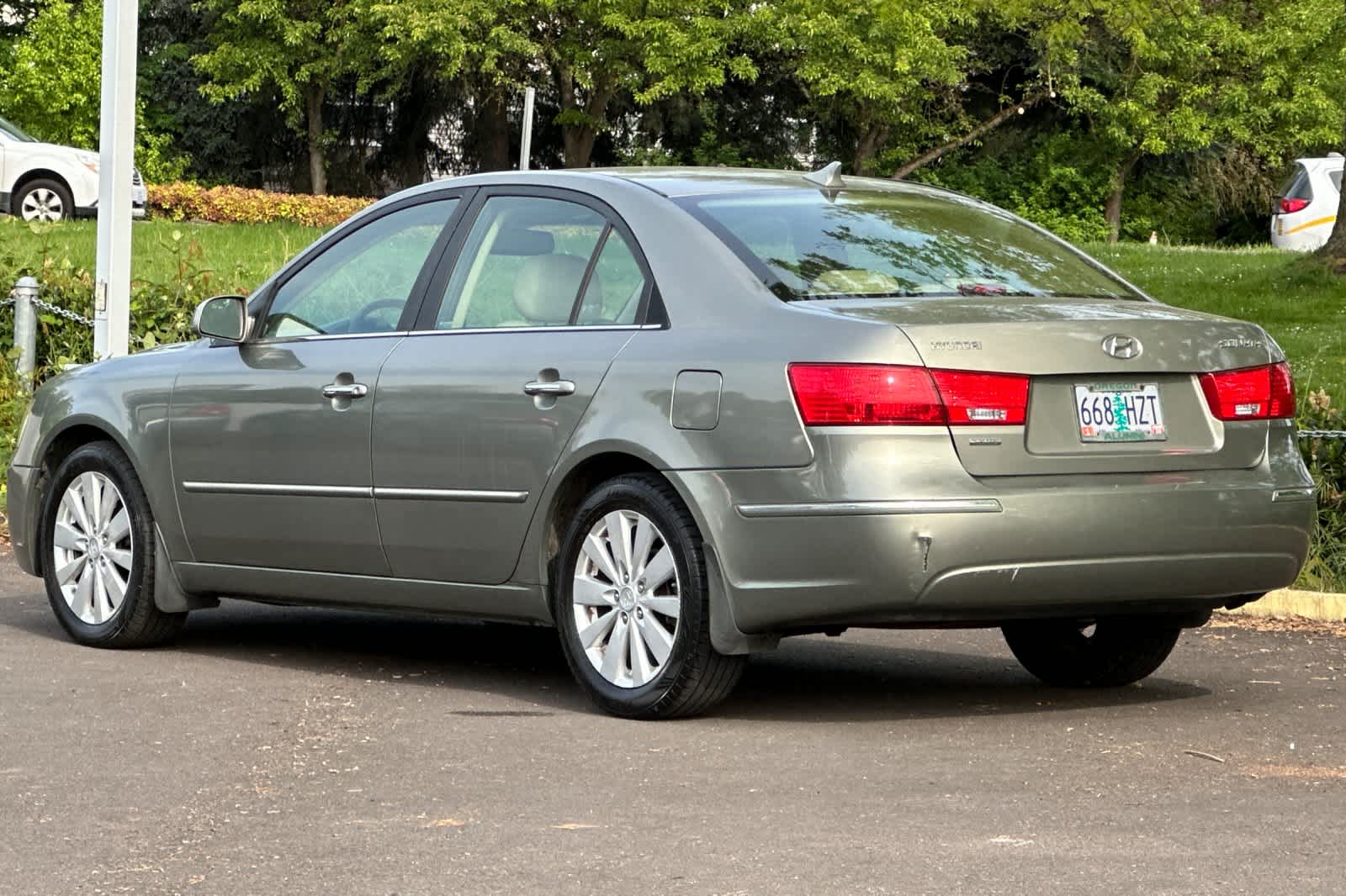 Thumbnail: 2009 Hyundai Sonata - 6