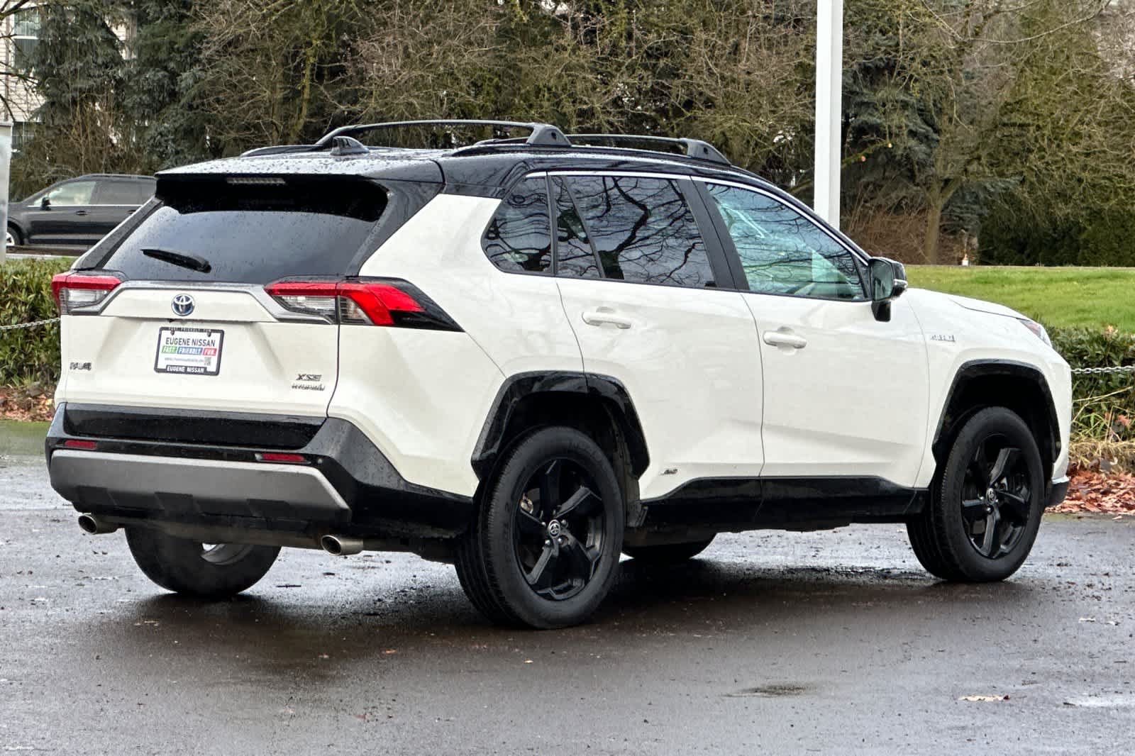 Thumbnail: 2021 Toyota RAV4 - 2