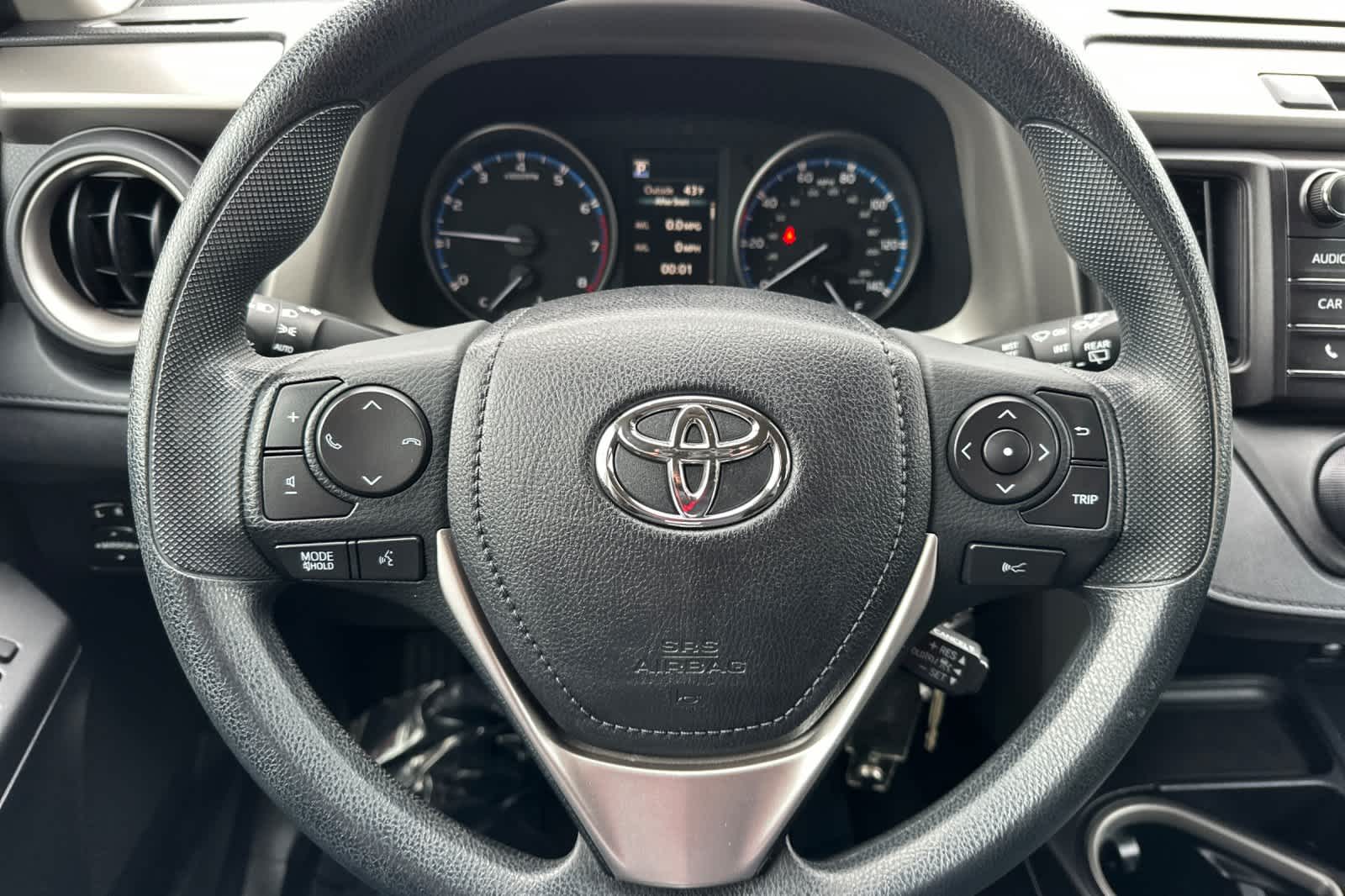 Thumbnail: 2018 Toyota RAV4 - 22