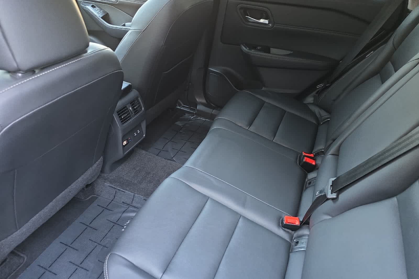 Thumbnail: 2024 Nissan Rogue - 4