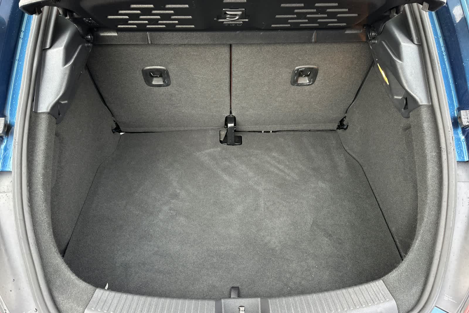 Thumbnail: 2017 Volkswagen Beetle - 15