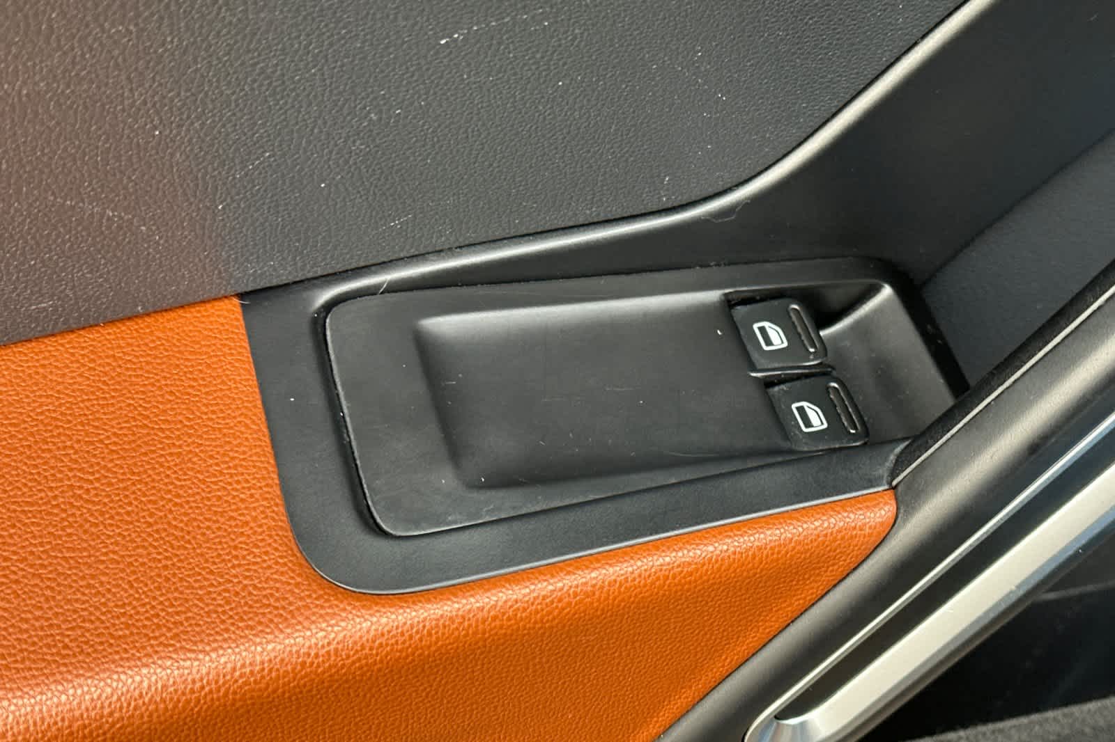 Thumbnail: 2017 Volkswagen Beetle - 13