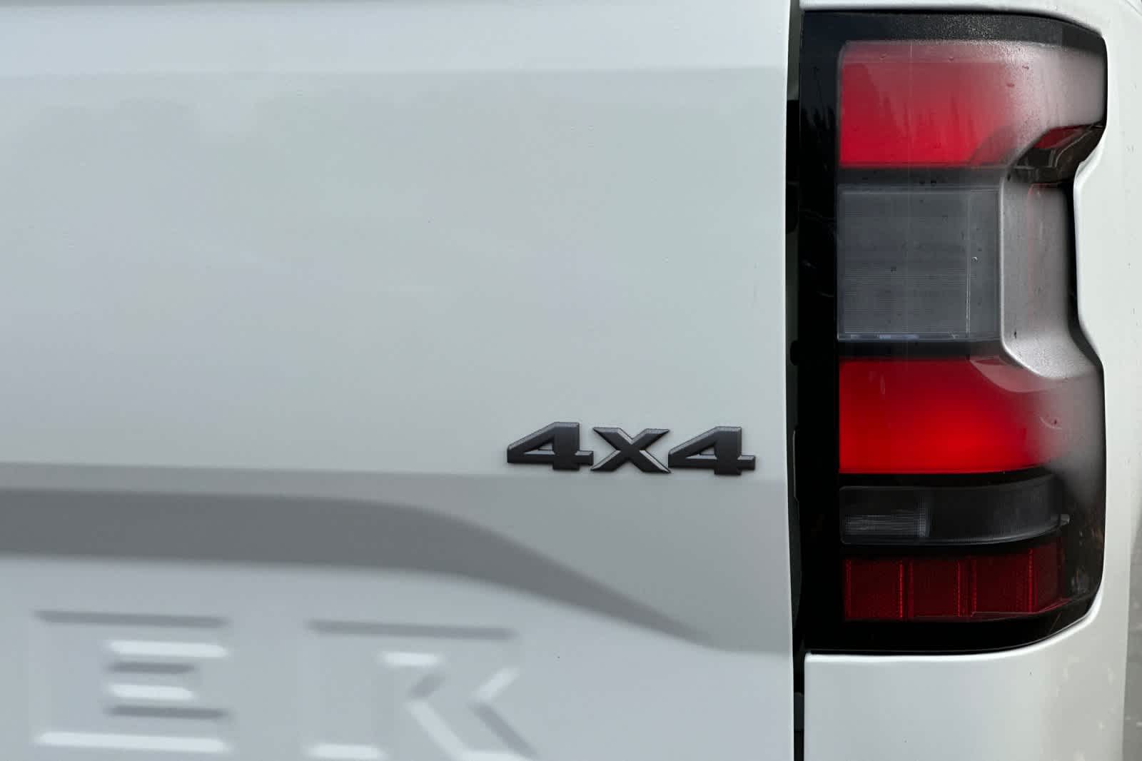 Thumbnail: 2025 Nissan Frontier - 24