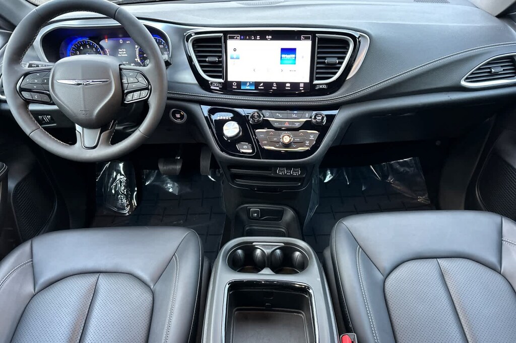 Used 2024 Chrysler Pacifica Touring L Van Passenger Van