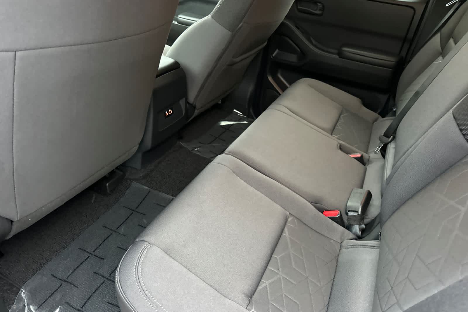 Thumbnail: 2026 Nissan Frontier - 4