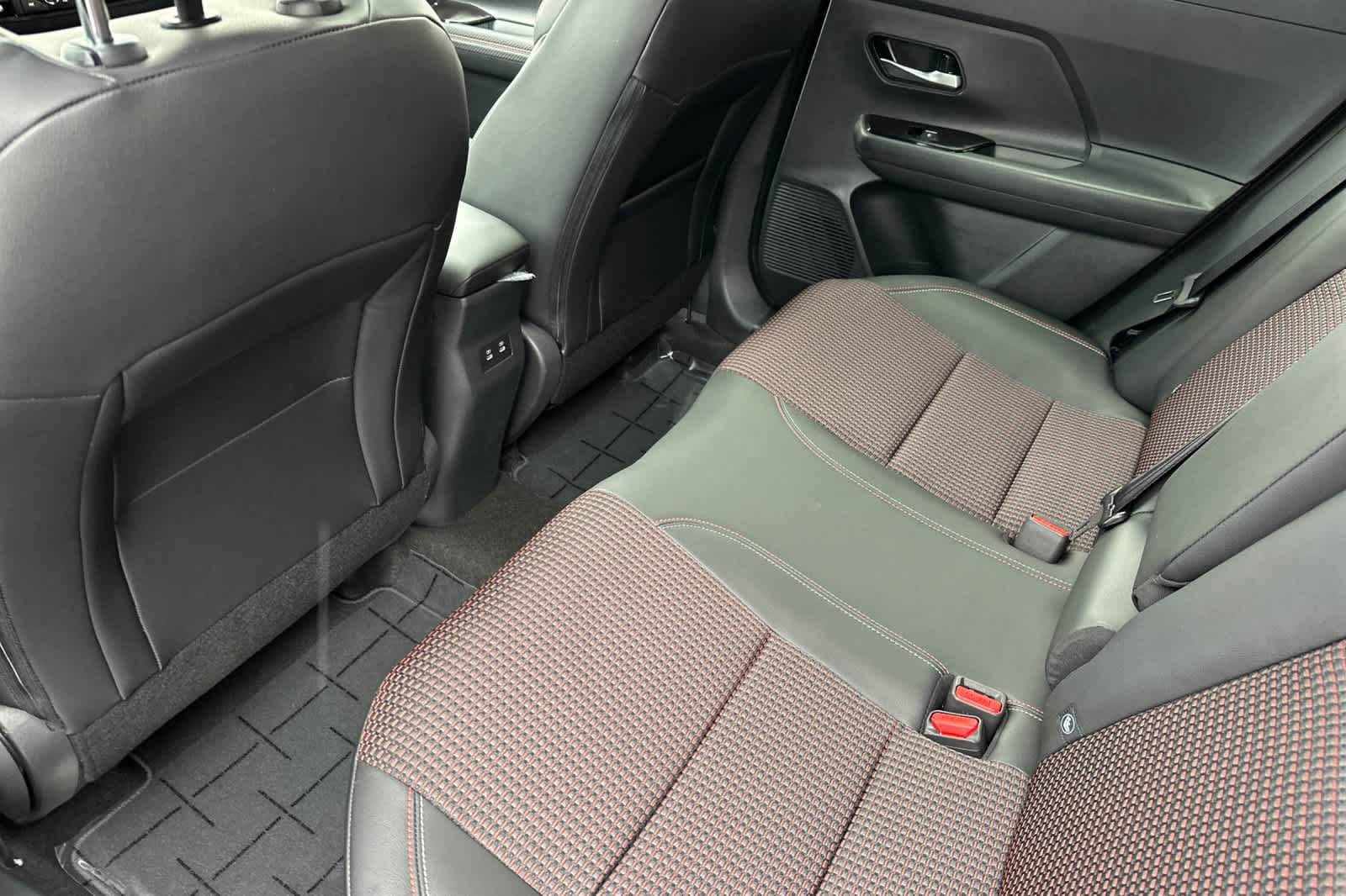 Thumbnail: 2026 Nissan Kicks - 4