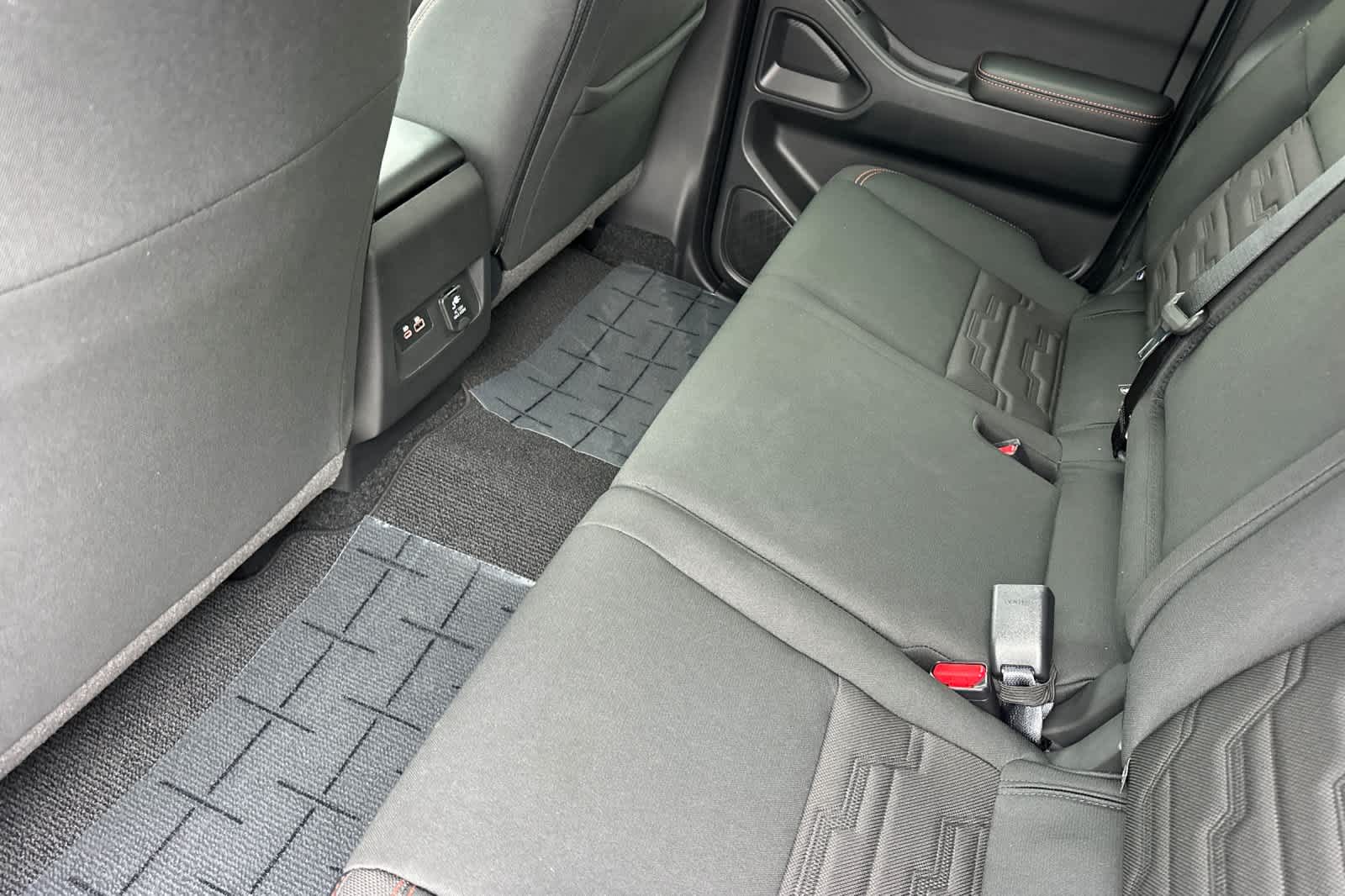 Thumbnail: 2026 Nissan Frontier - 4