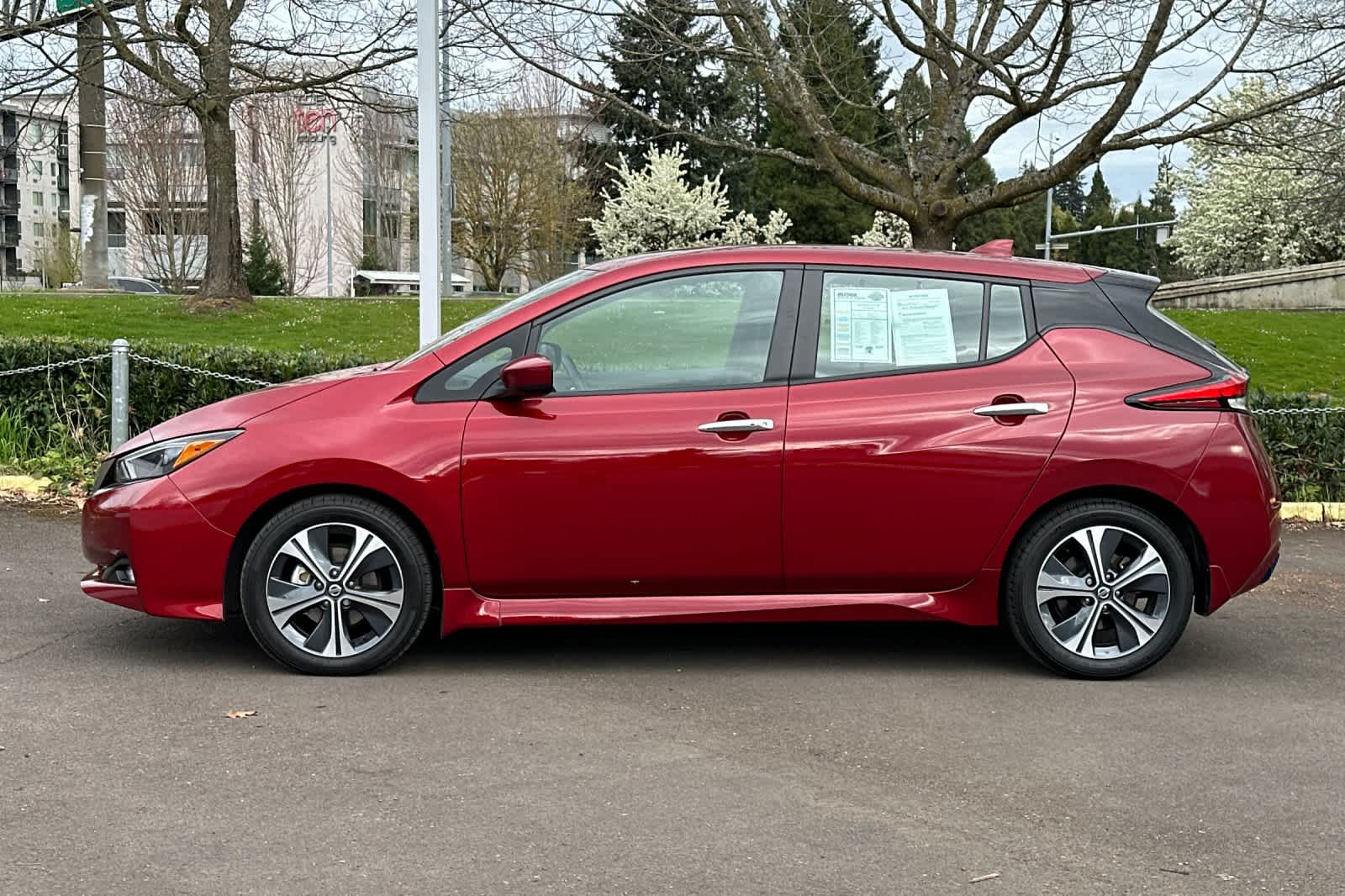 Thumbnail: 2020 Nissan Leaf - 5