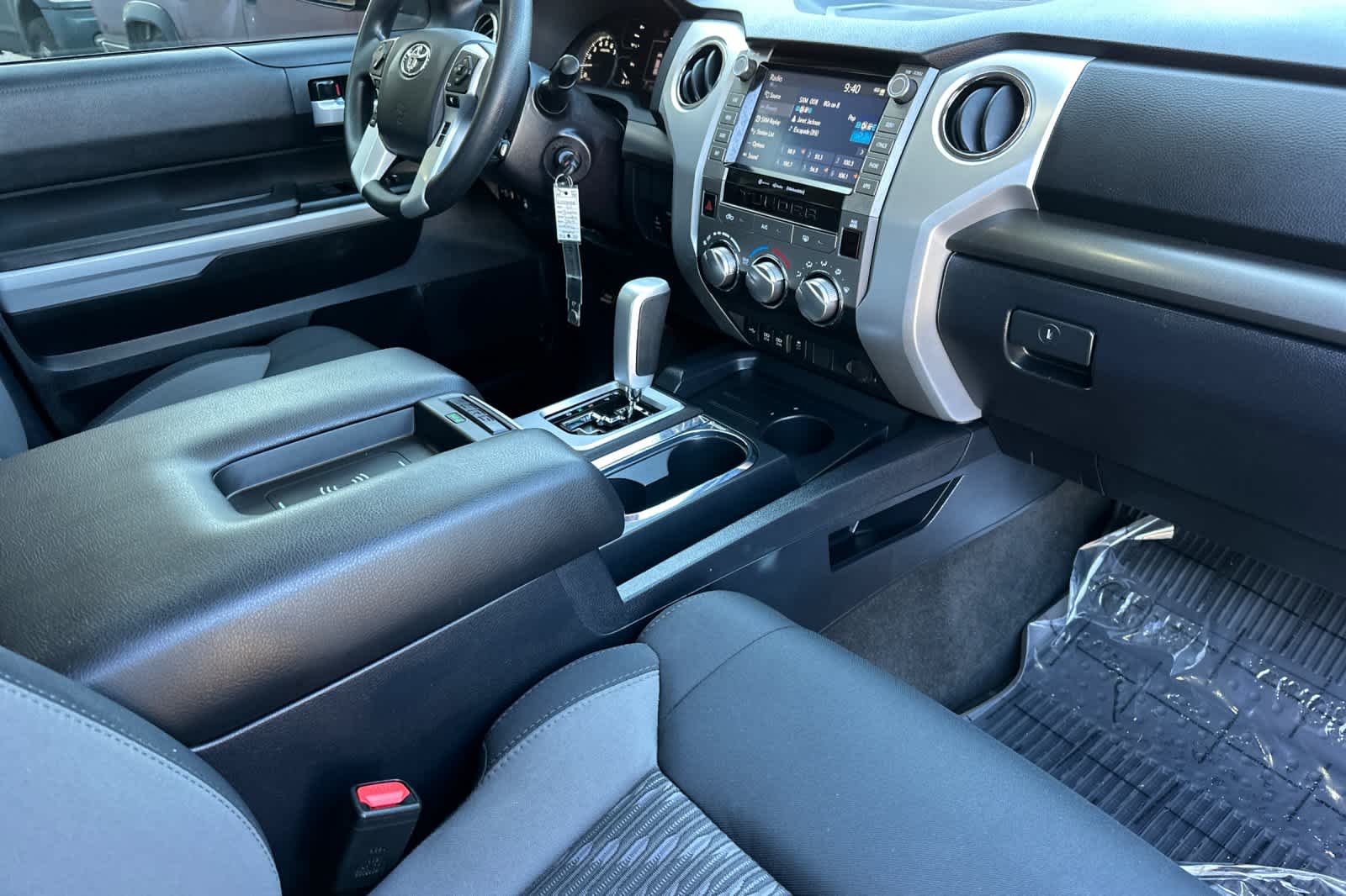 2020 Toyota Tundra SR5 - Photo 15