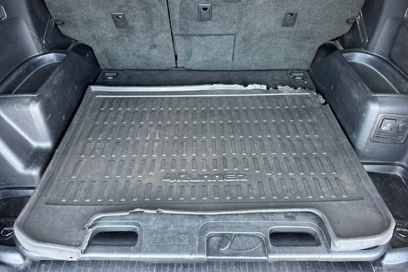 Thumbnail: 2018 Toyota 4Runner - 15